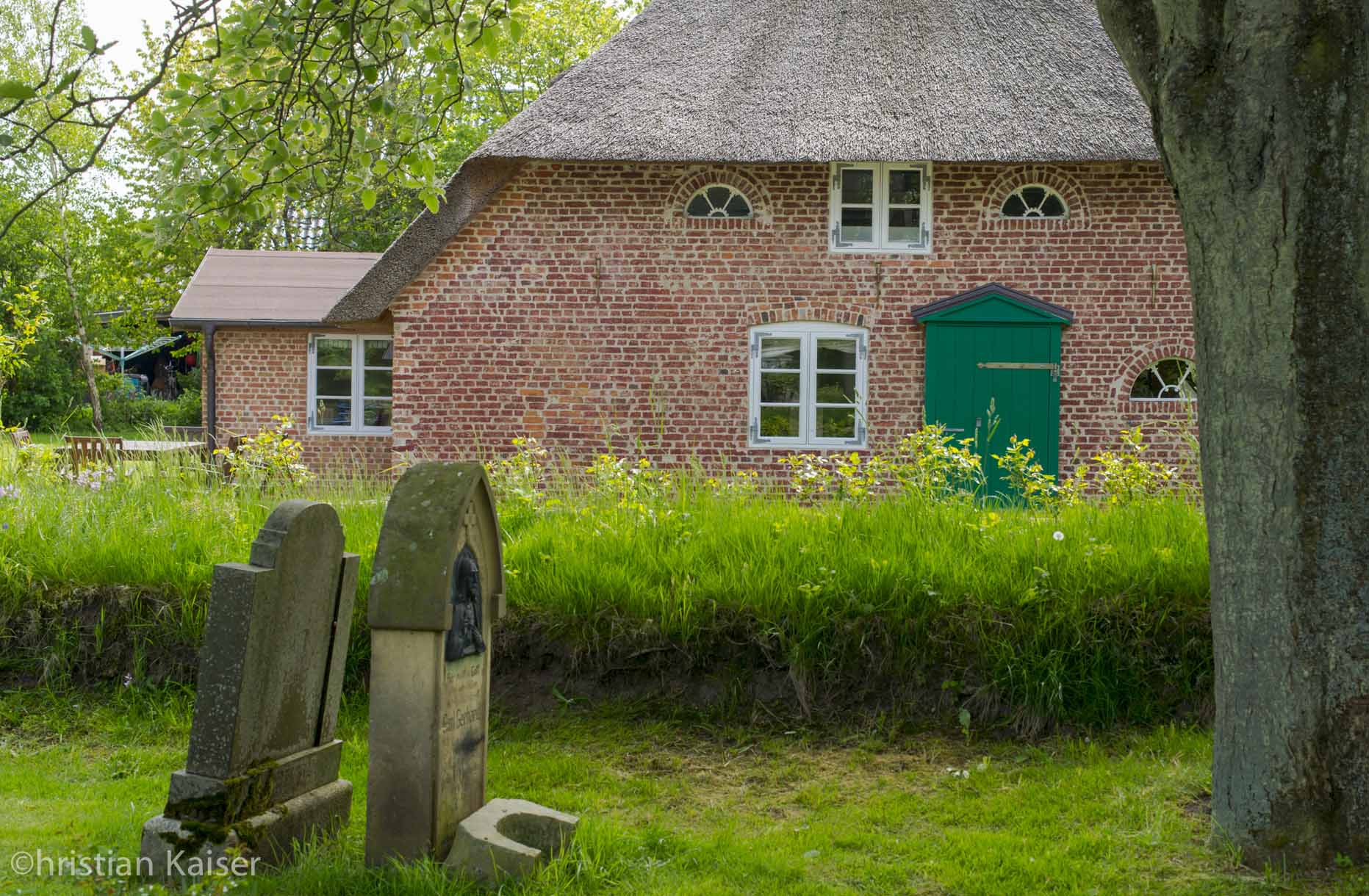 Auf dem Amrumer alten Friedhof Amrum, old gravyeard of Amrum