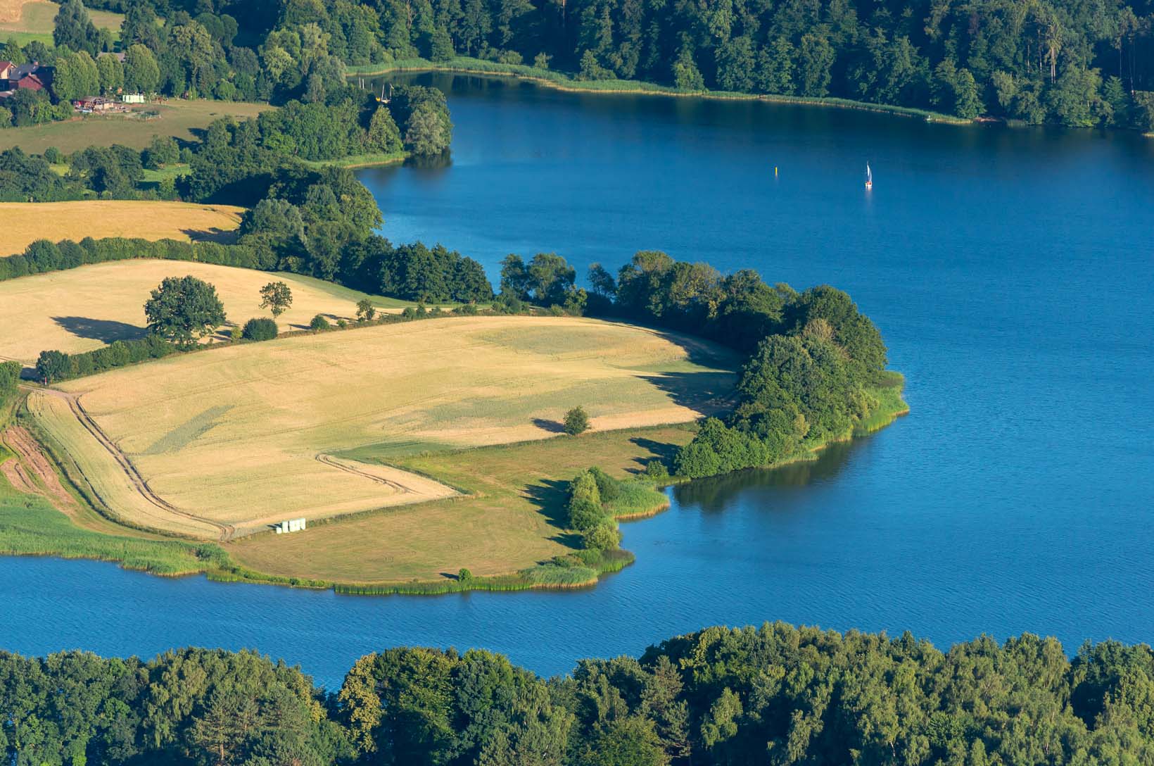 Luftbild von Endmoraenen auf dem Geestruecken