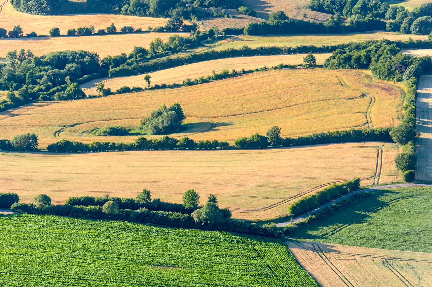 Luftbild von Endmoraenen auf dem Geestruecken